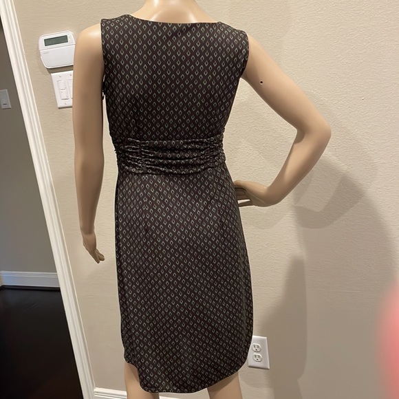 Ann Taylor Loft dress 👗 size 4P - Picture 7 of 11